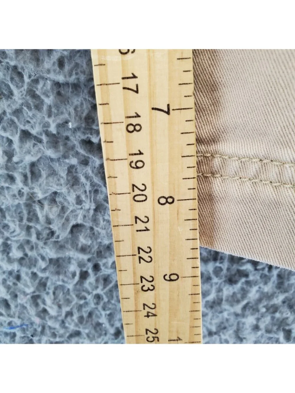 IZOD Shorts Mens Size 40 Tan Cargo 100% Cotton Casual *Read*